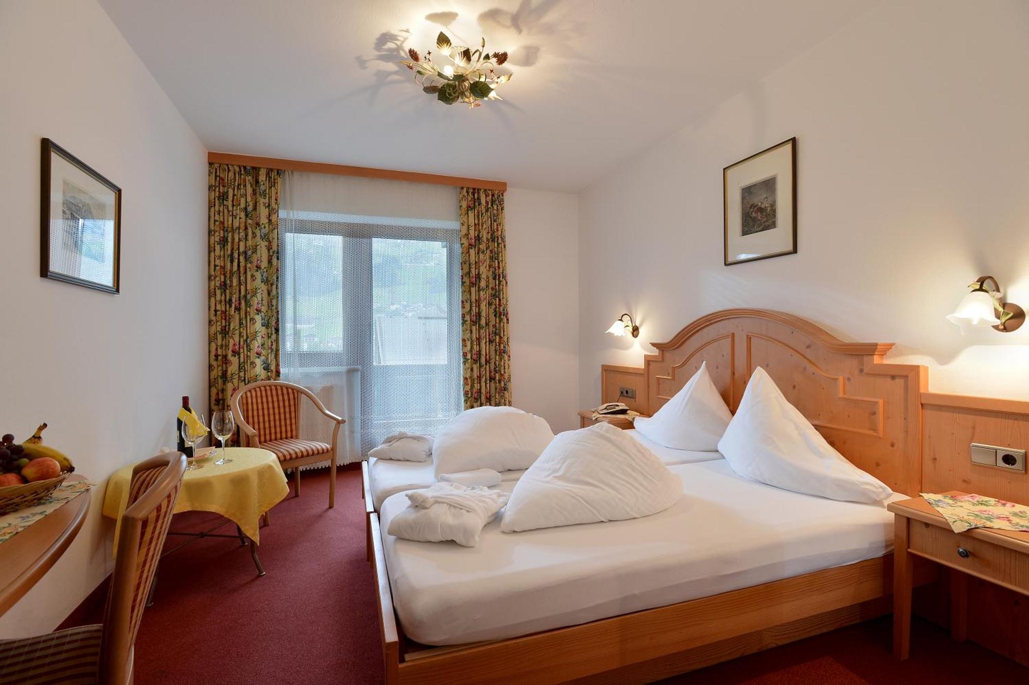 Hotel Schwarzer Adler Hippach Oda fotoğraf